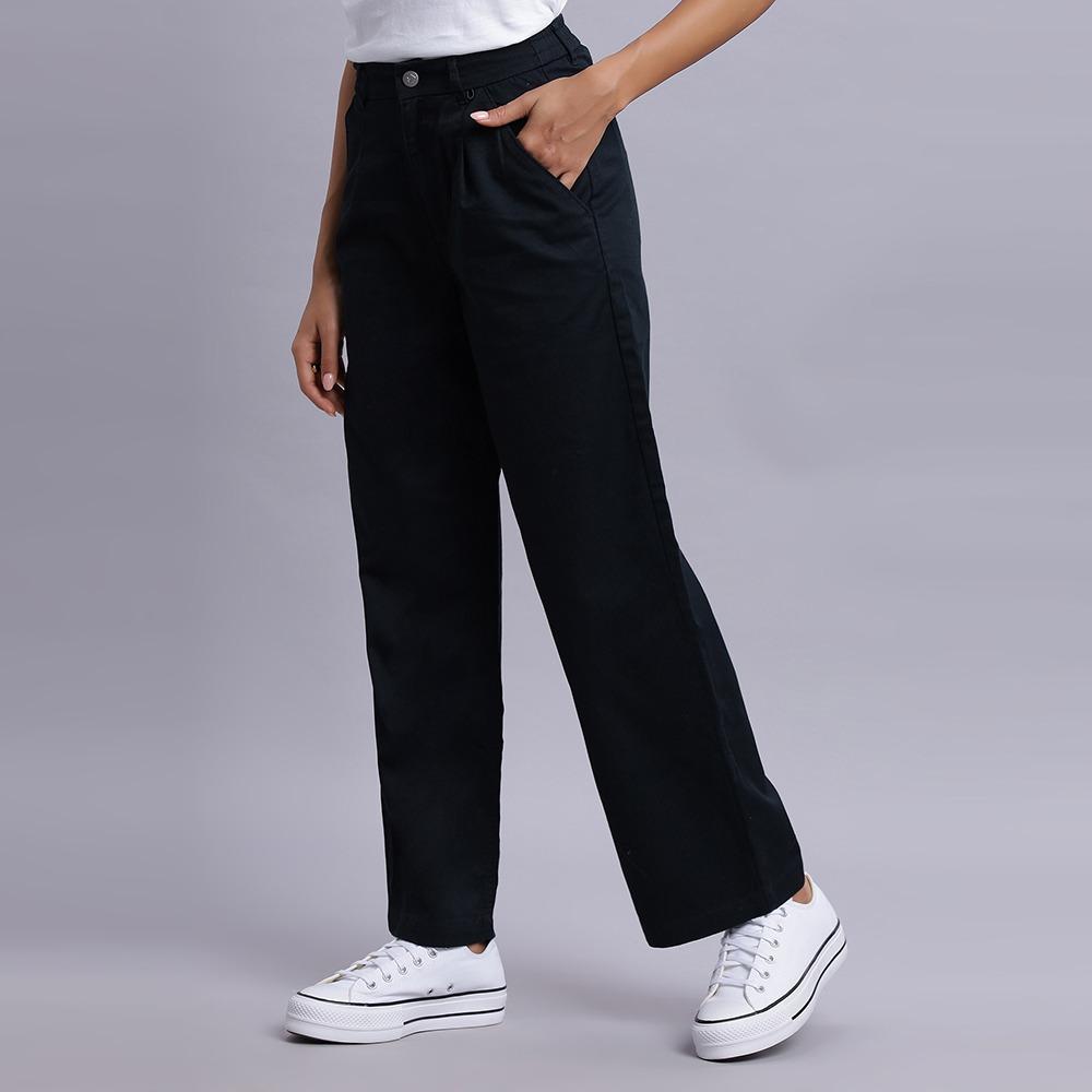 Relaxed Wide-Leg Pants