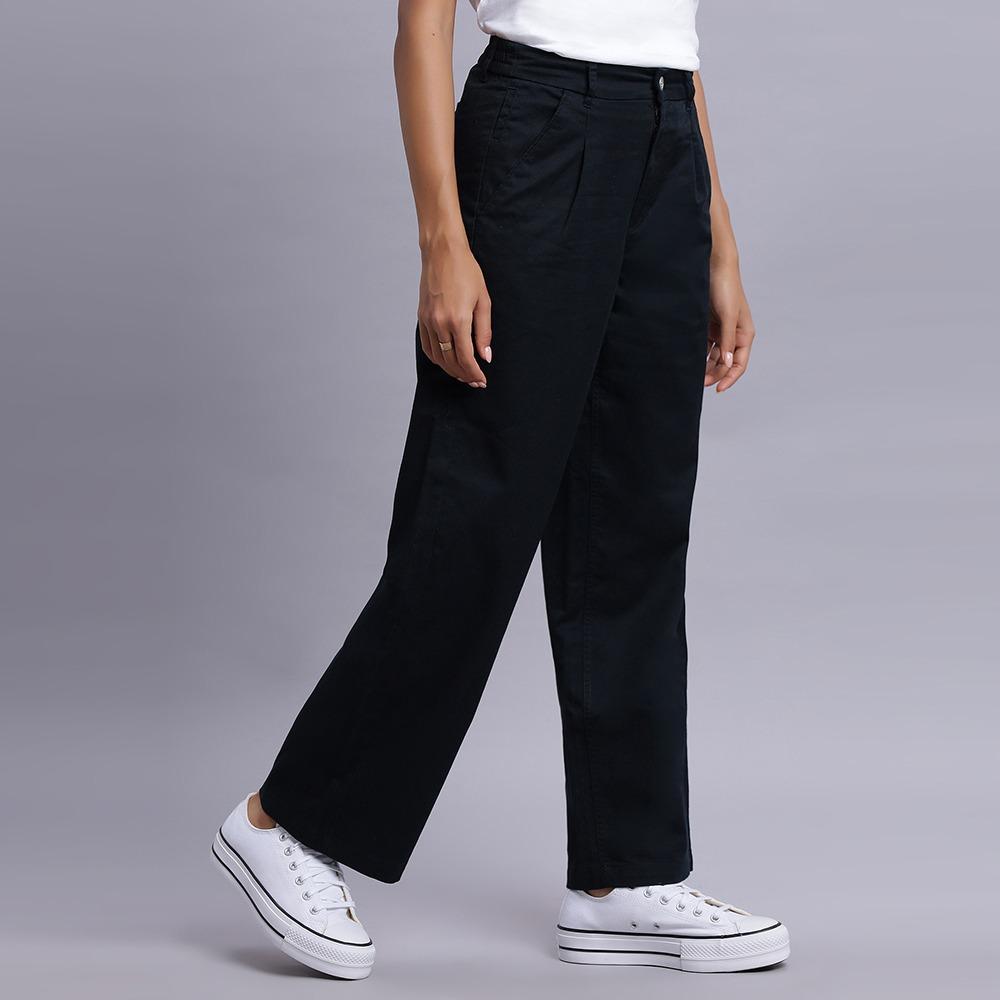 Relaxed Wide-Leg Pants