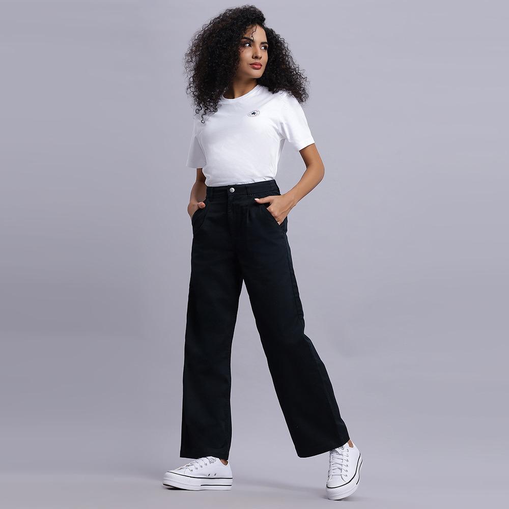 Relaxed Wide-Leg Pants