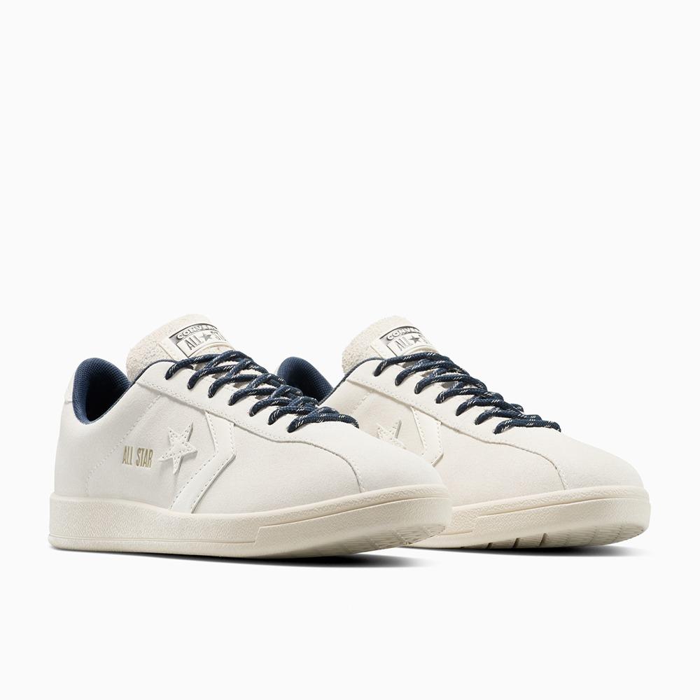 All Star Classic Trainer Suede