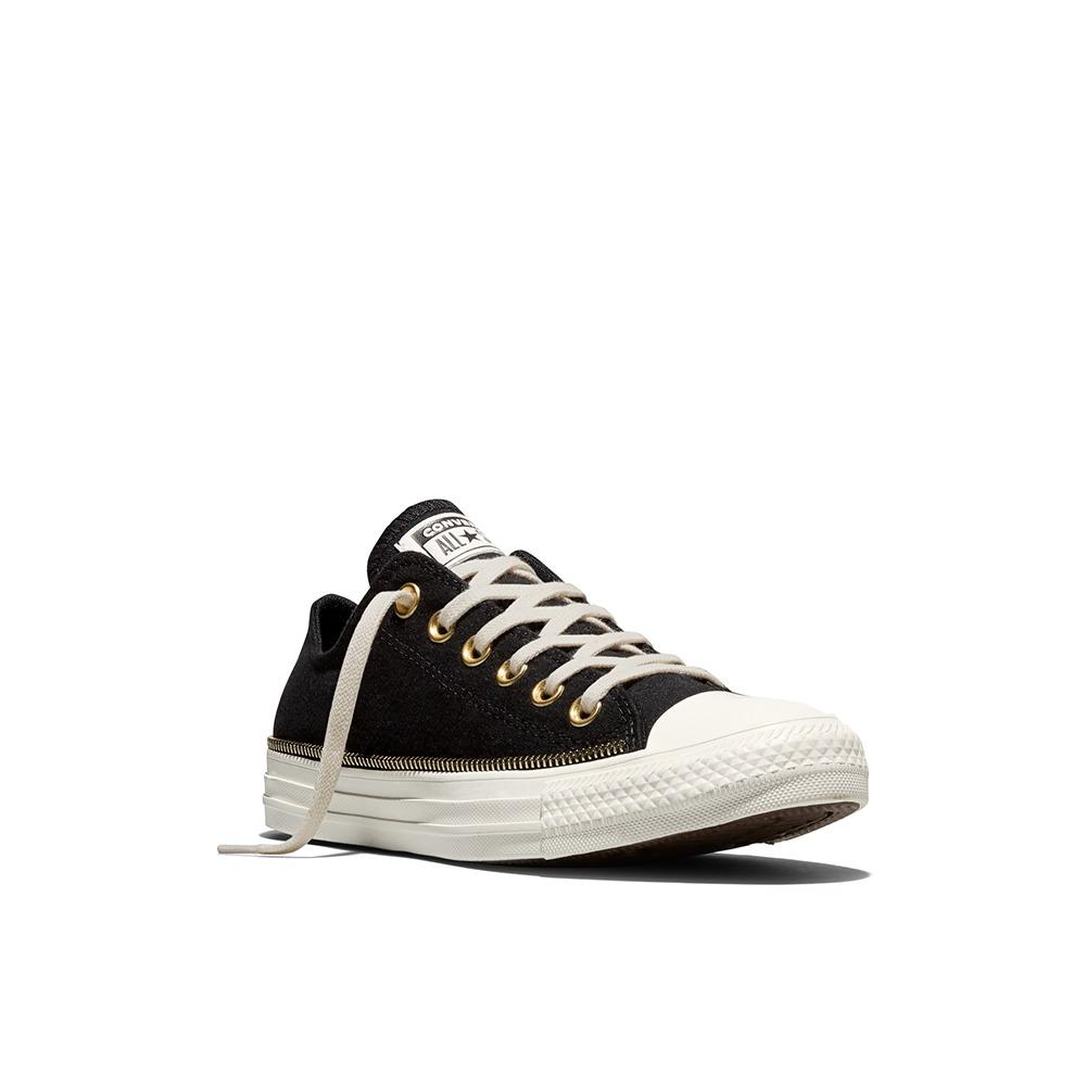 Chuck Taylor All Star