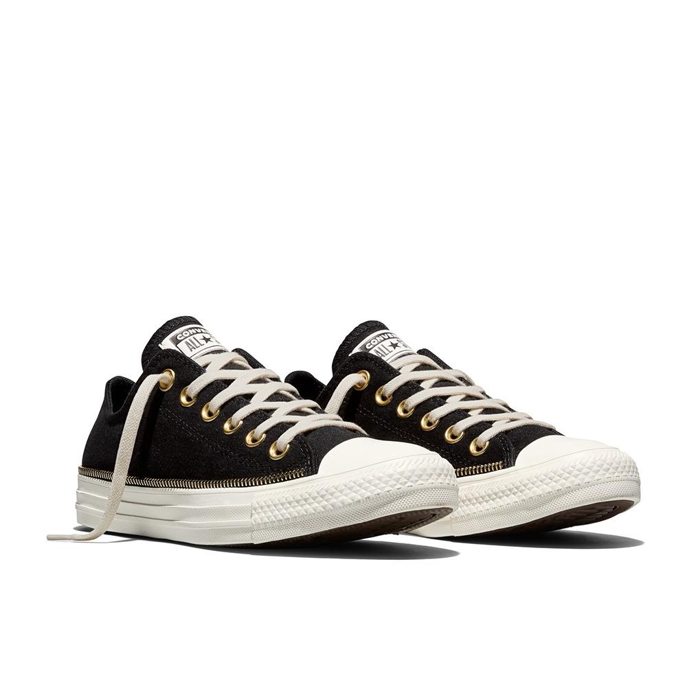 Chuck Taylor All Star