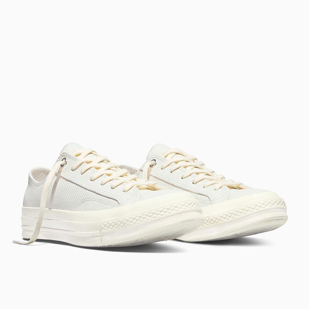 Chuck 70