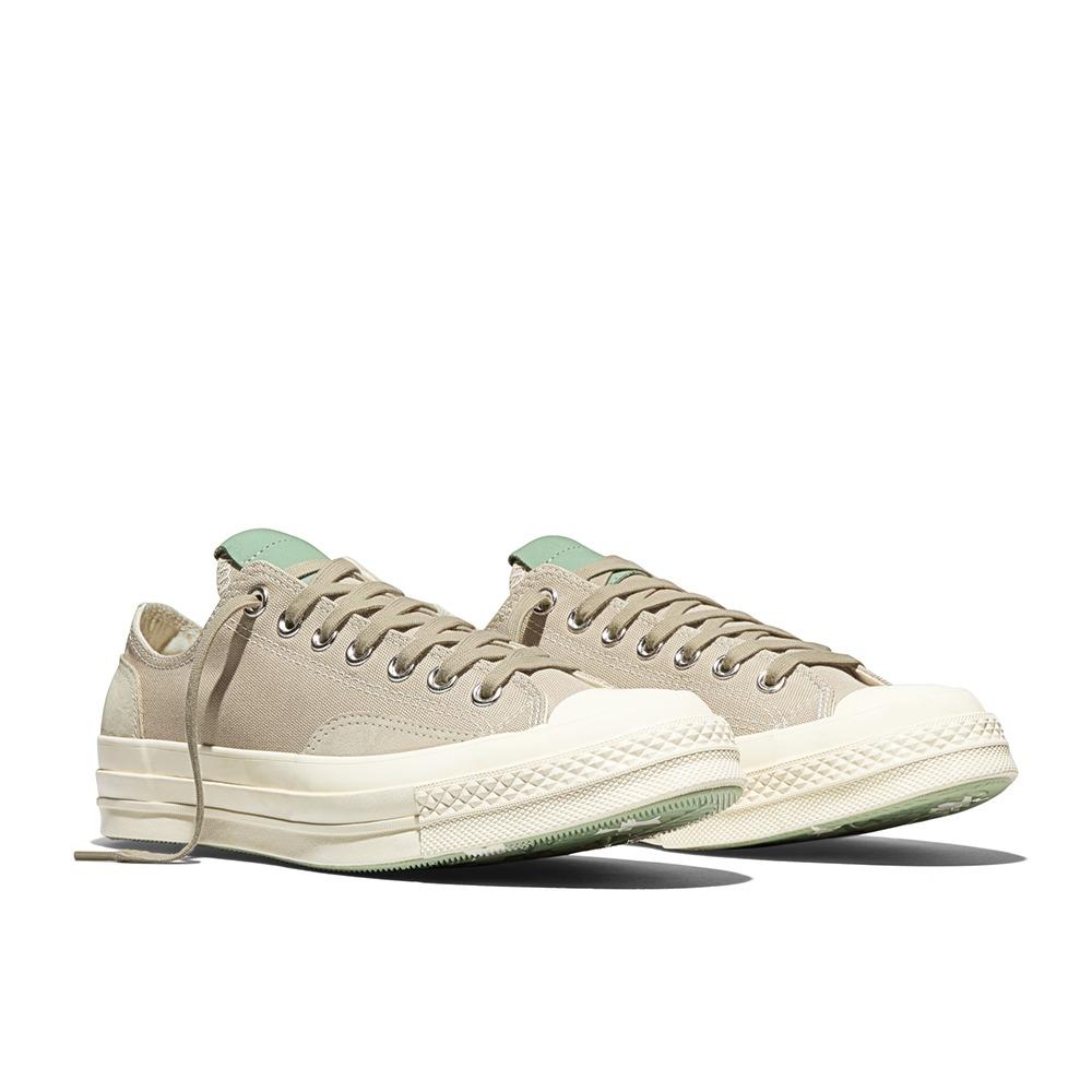 Chuck 70