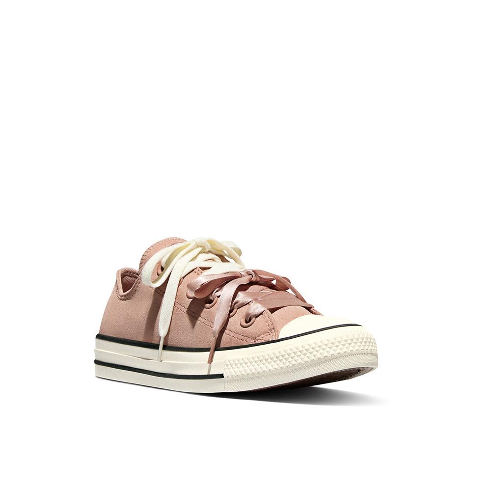 Chuck Taylor All Star