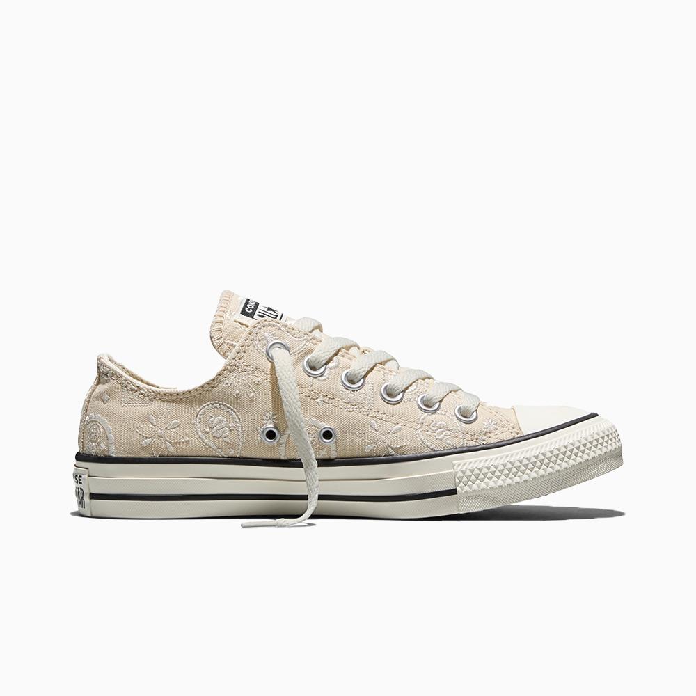 Chuck Taylor All Star