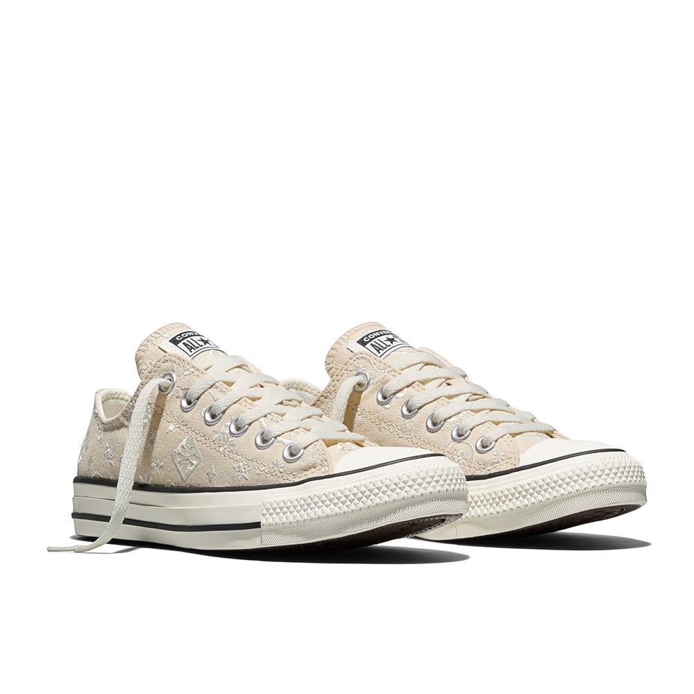 Chuck Taylor All Star