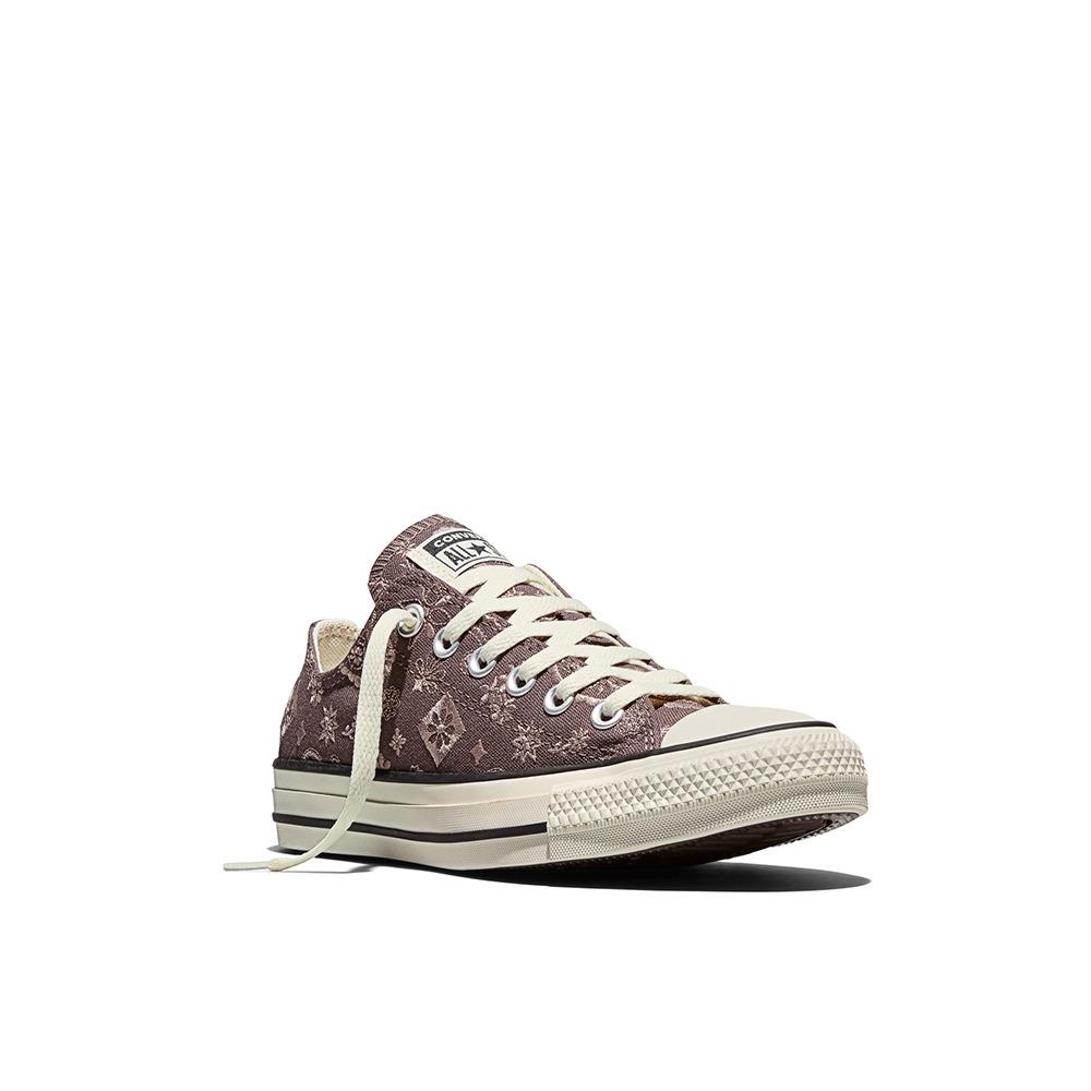 Chuck Taylor All Star