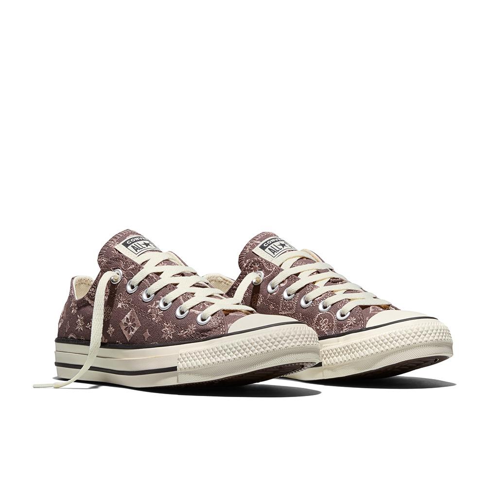 Chuck Taylor All Star
