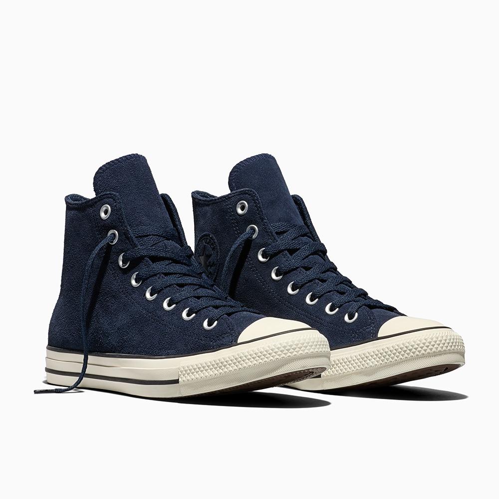 Chuck Taylor All Star Suede