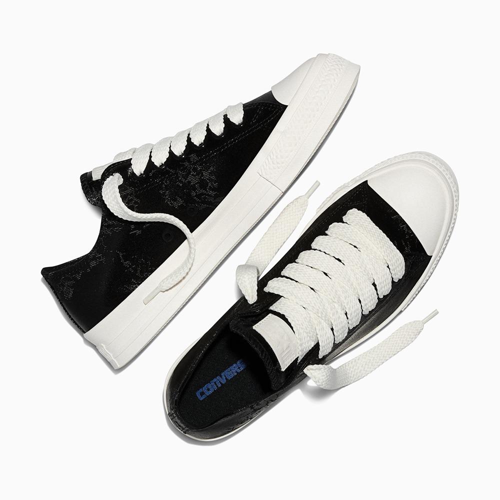 Chuck Taylor All Star Throwback