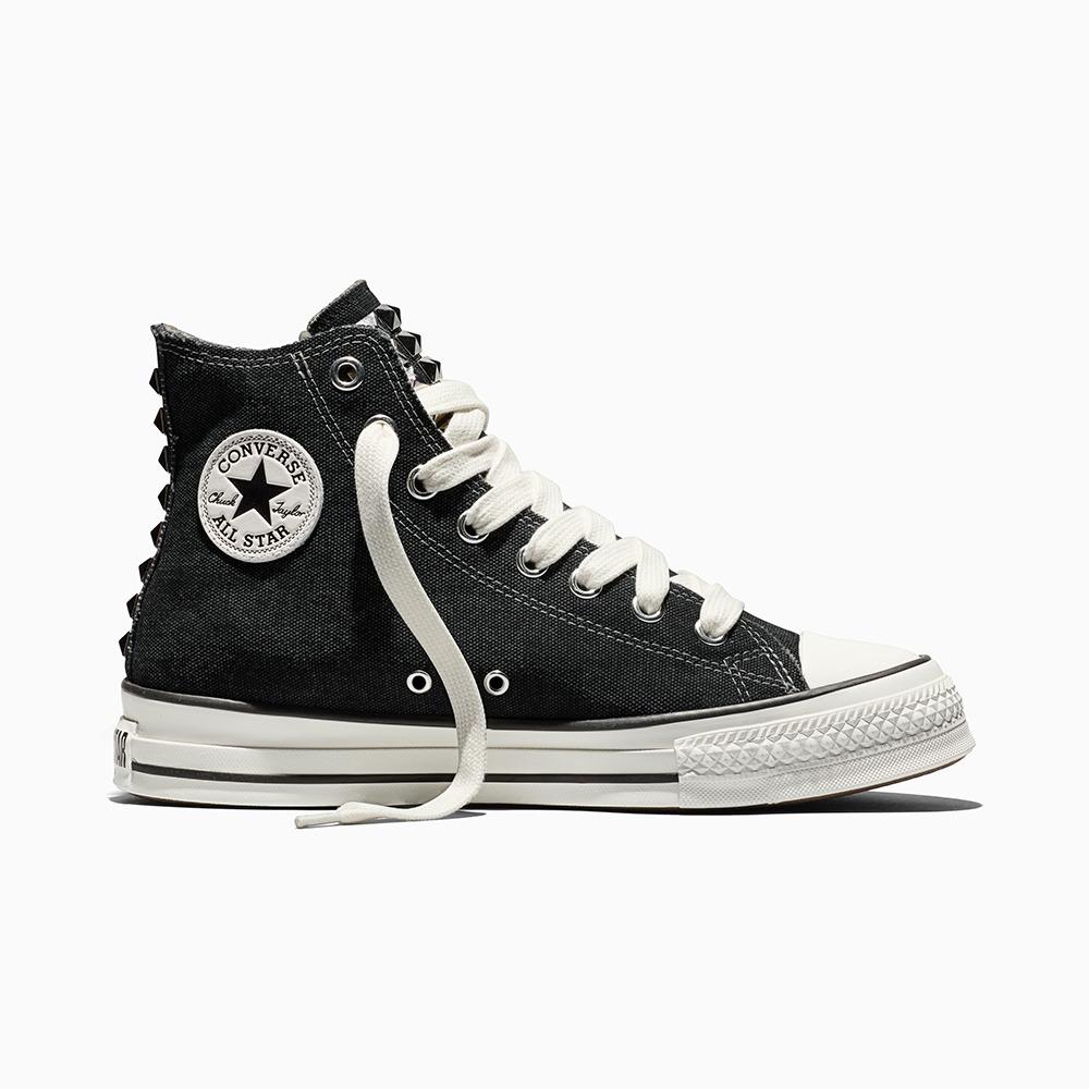 Chuck Taylor All Star Throwback Distressed Studs