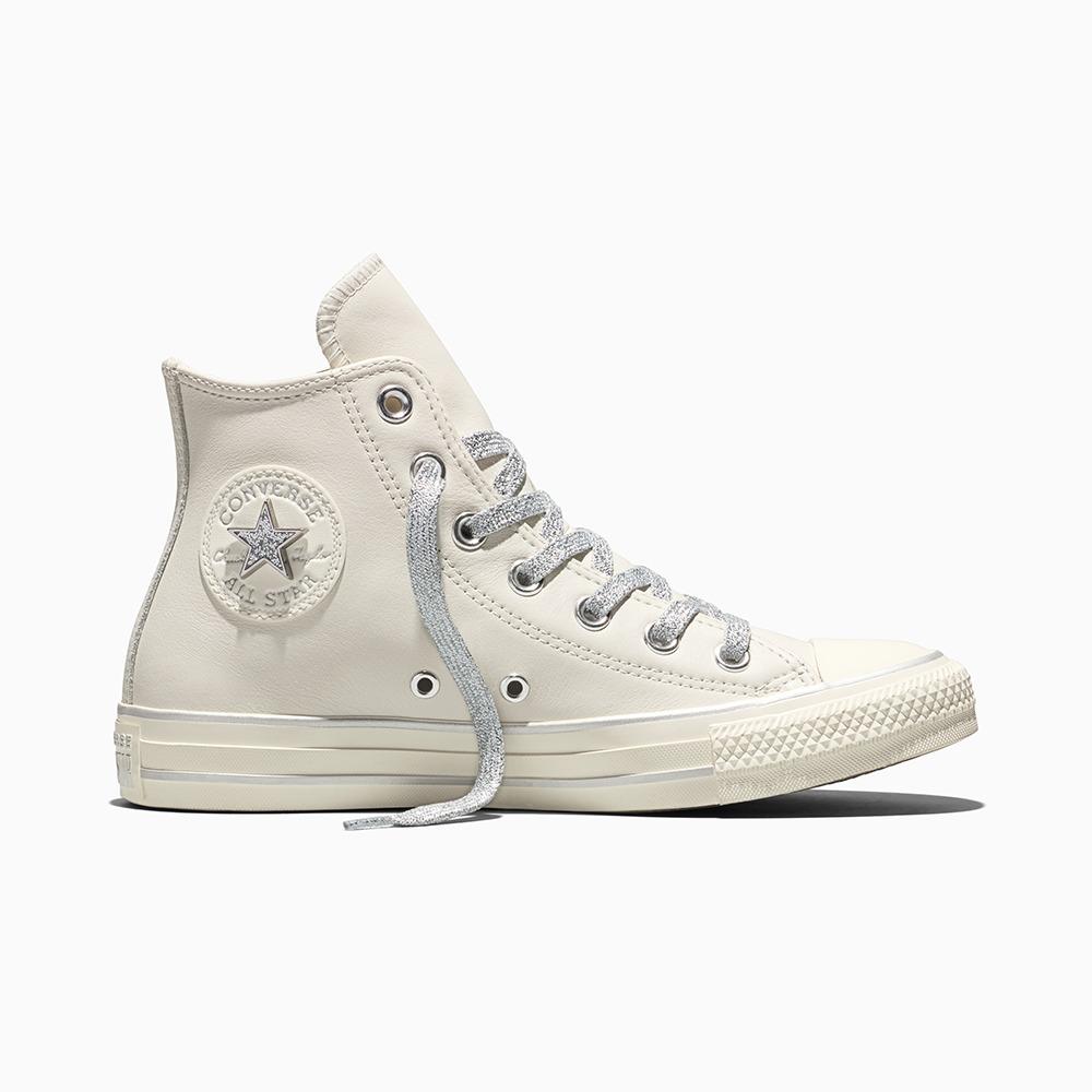 Chuck Taylor All Star Star Details