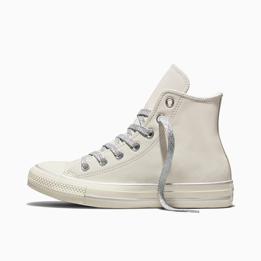 Chuck Taylor All Star Star Details