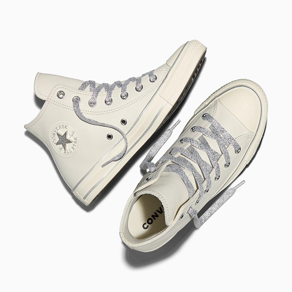 Chuck Taylor All Star Star Details